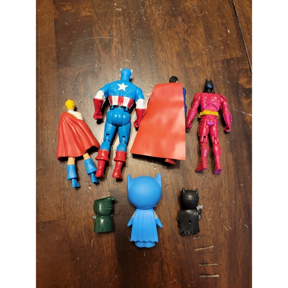 Super Heroes Action Figures LOT Power Girl Batman Captain America Dr. Doom 7 Pcs - Picture 9 of 10
